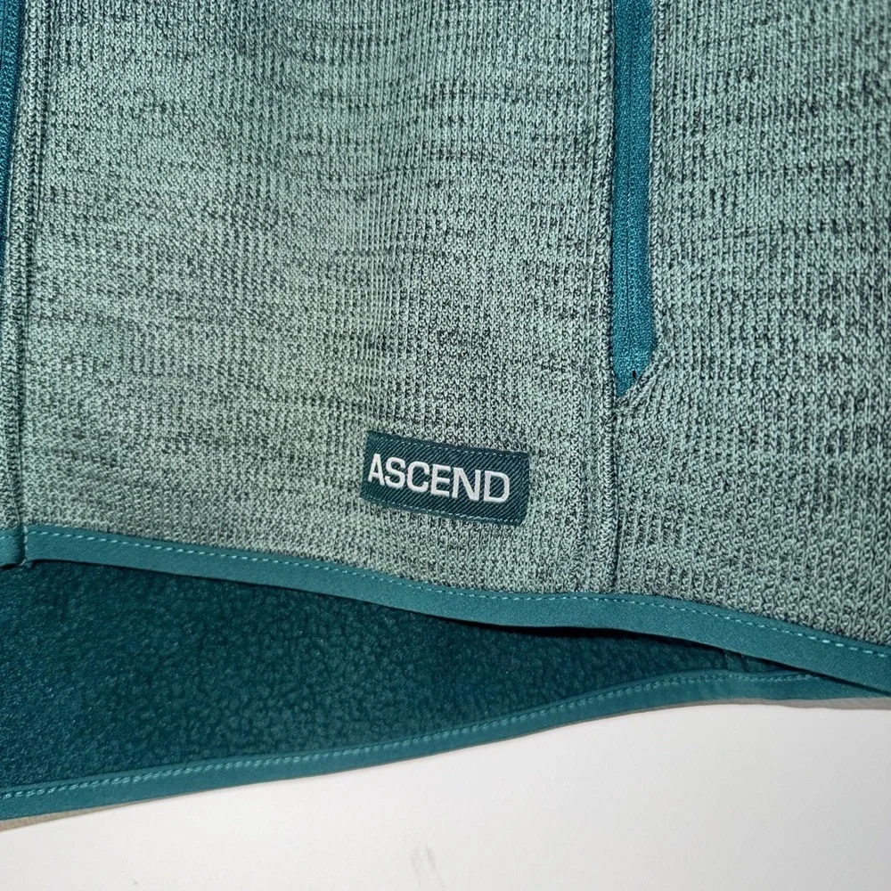 NWT Ascend Exploration Performance Full-Zip Jacket size Small